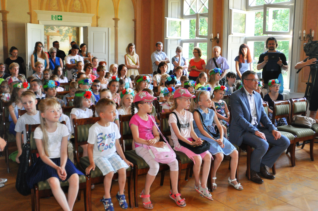 Zdjęcie do newsa Kaszubska zabawka na Dzień Dziecka