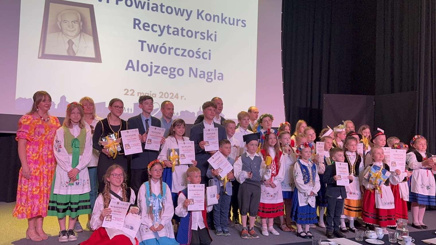 Zdjęcie do newsa VI Powiatowy Konkurs Recytatorski Twórczości Alojzego Nagla