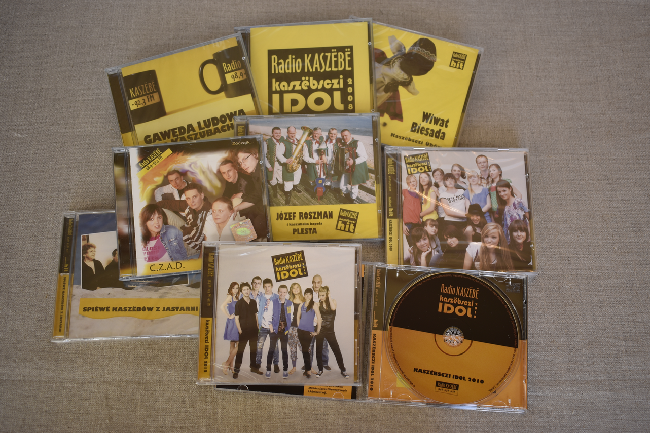 Zdjęcie do newsa Dźwiękowe zbiory muzealne. Podziękowanie dla #Radio Kaszëbë