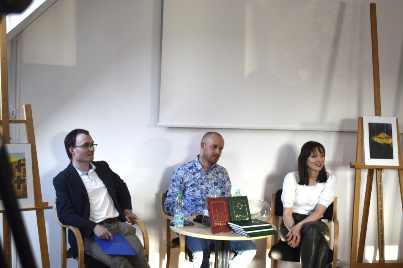 Zdjęcie do newsa Promocja antologii „Cymelium”. Zapraszamy do oglądania:)