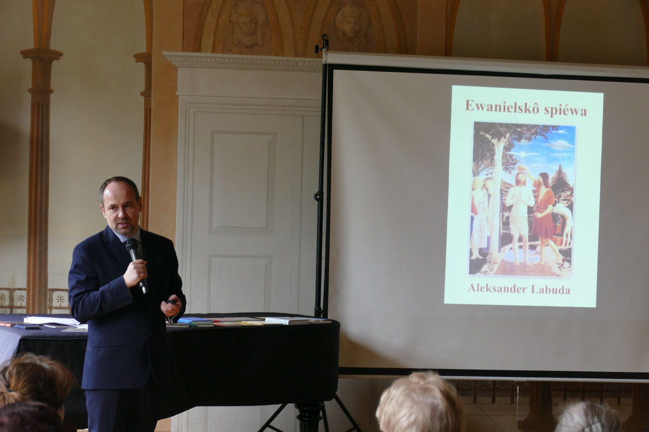 Zdjęcie do newsa O tekstach religijnych po kaszubsku