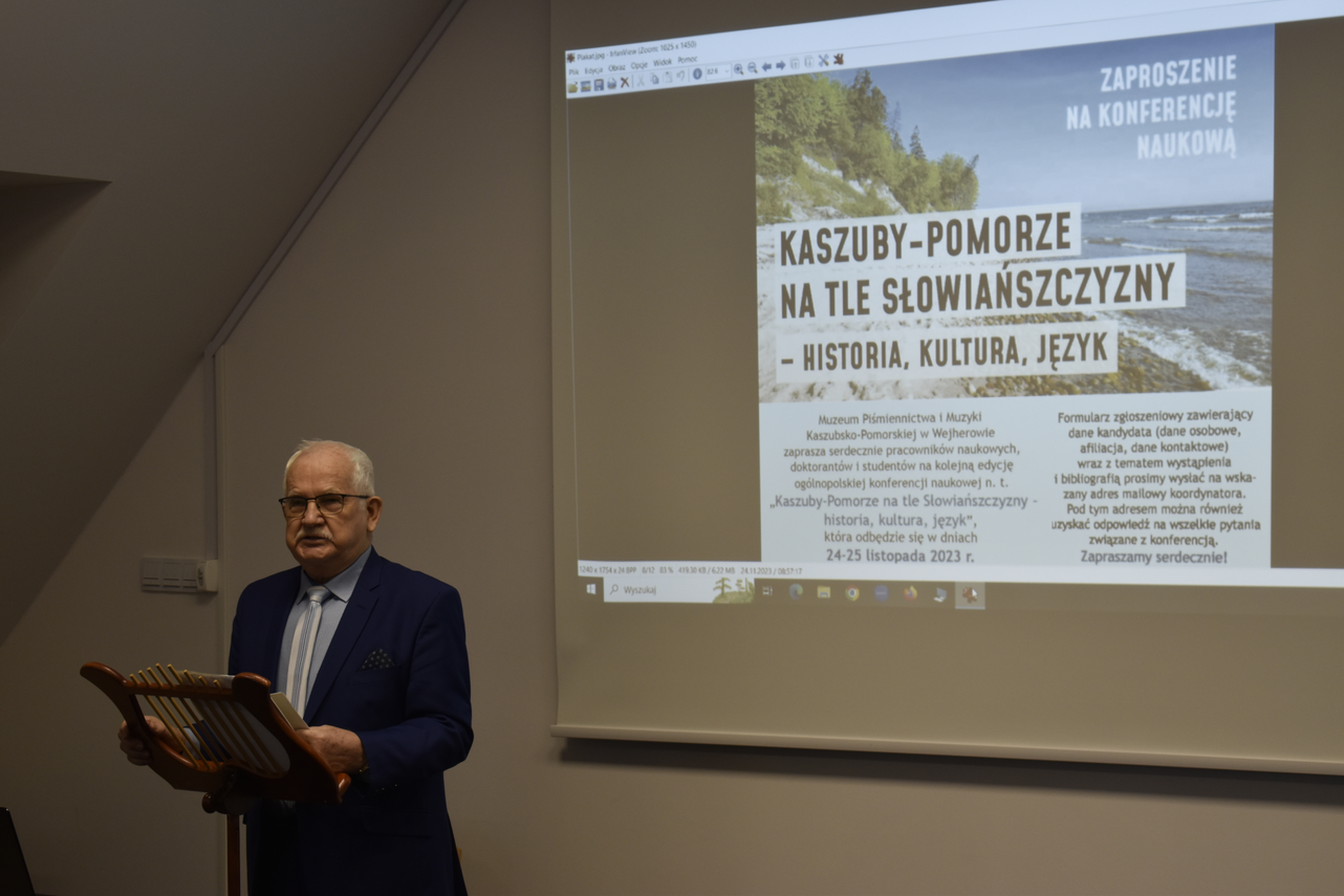 Zdjęcie do newsa Naukowo o Słowiańszczyźnie po raz drugi