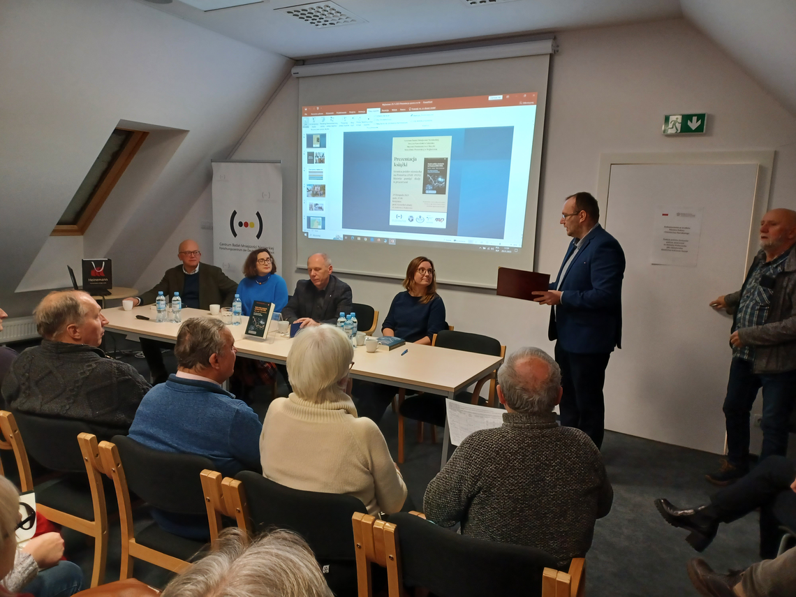 Zdjęcie do newsa Promocja książki o dawnej granicy polsko-niemieckiej