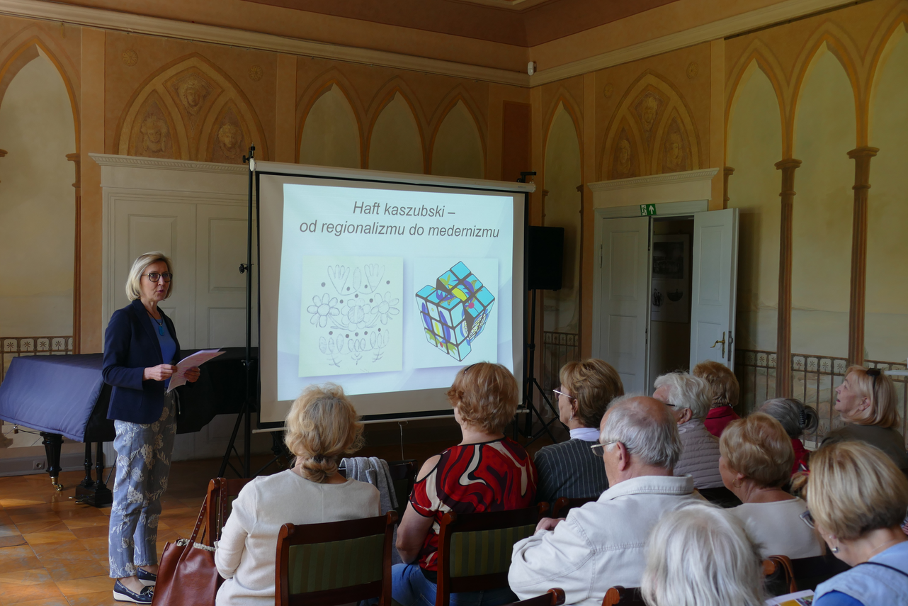 Zdjęcie do newsa Haft kaszubski – od regionalizmu do modernizmu