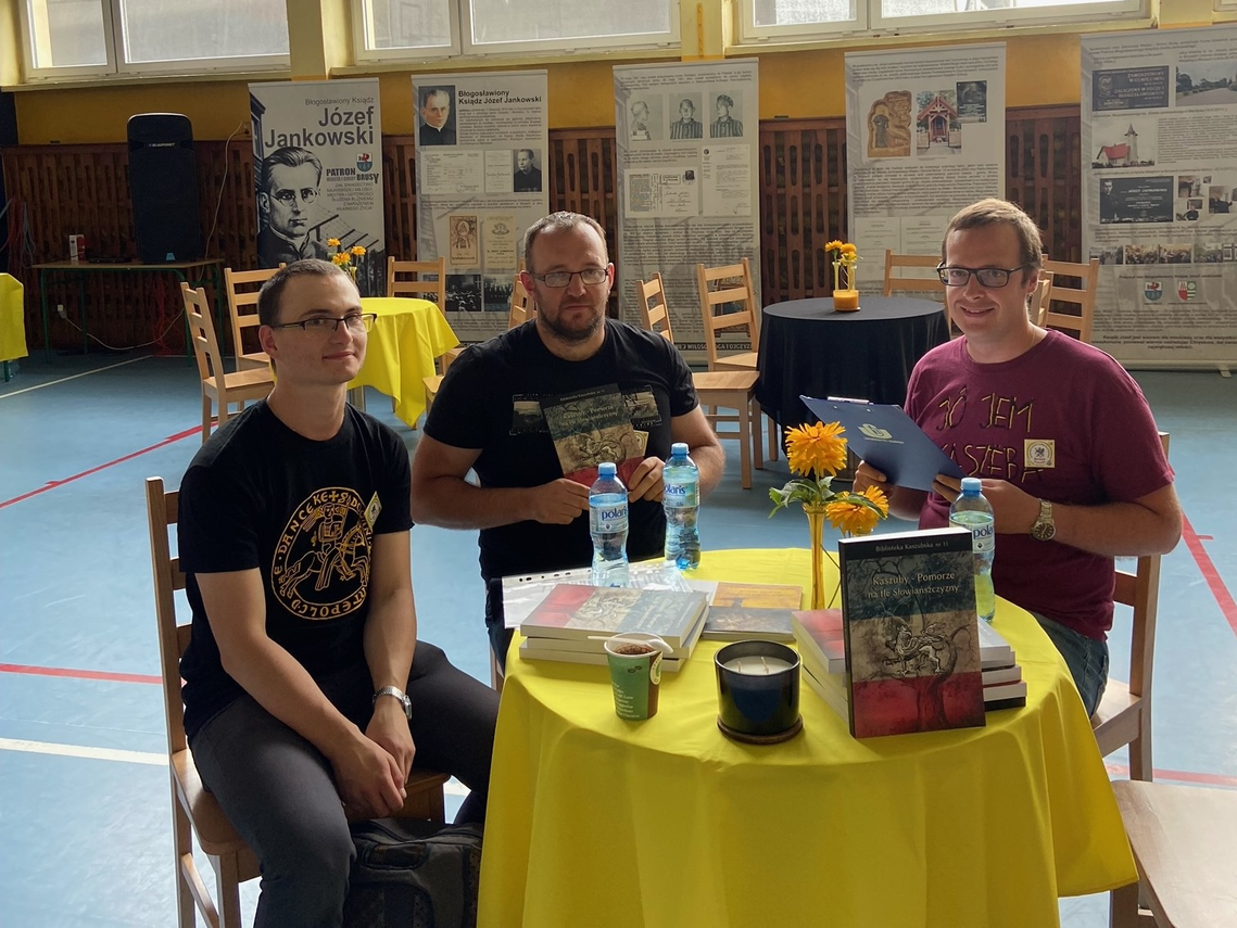 Zdjęcie do newsa Publikacja Muzeum na Zjeździe Kaszubów