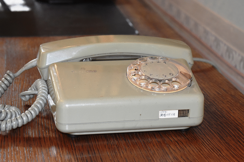 Zdjęcie animowane do newsa Muzealne smaczki 24/2020. Uwaga! Na podsłuchu!